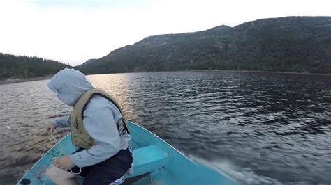  ¡El Legendario Cuento del Lago de la Luna: Una Historia que Resuena a Través de los Siglos!